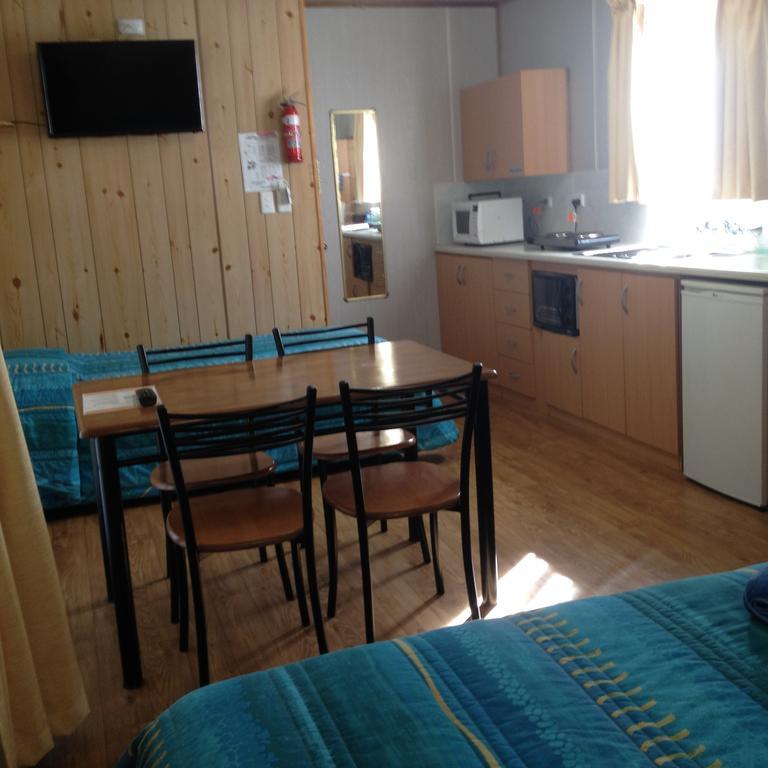 Millicent Lakeside Caravan Park 호텔 외부 사진