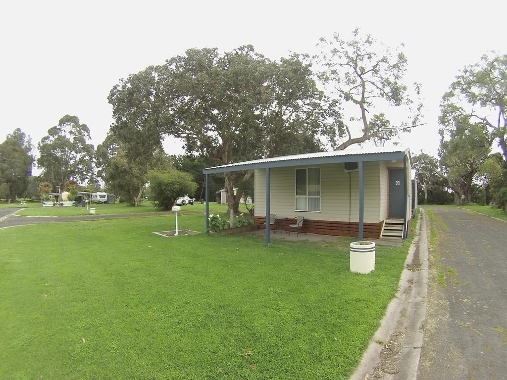 Millicent Lakeside Caravan Park 호텔 외부 사진